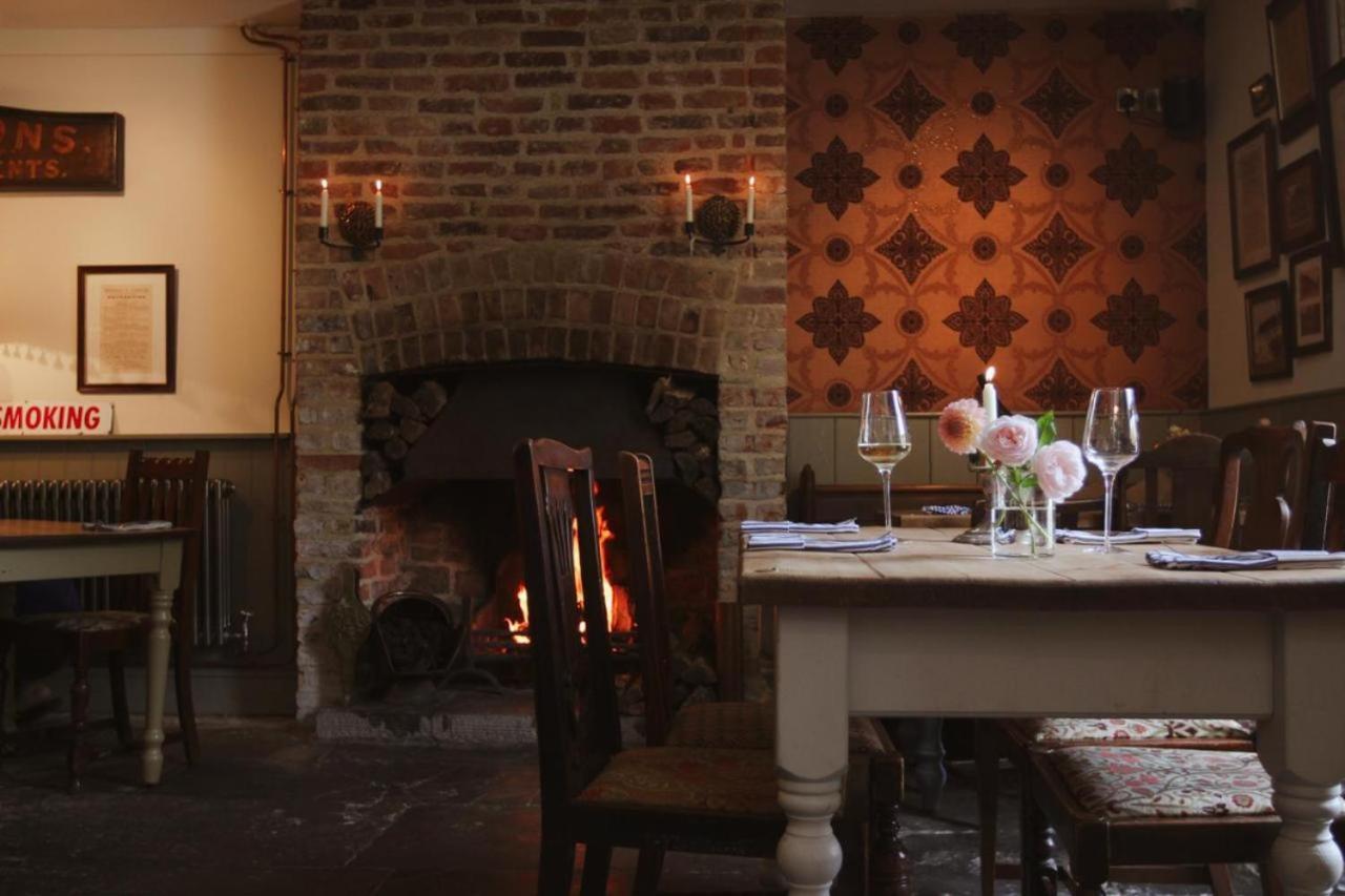 The Bell * Ilminster